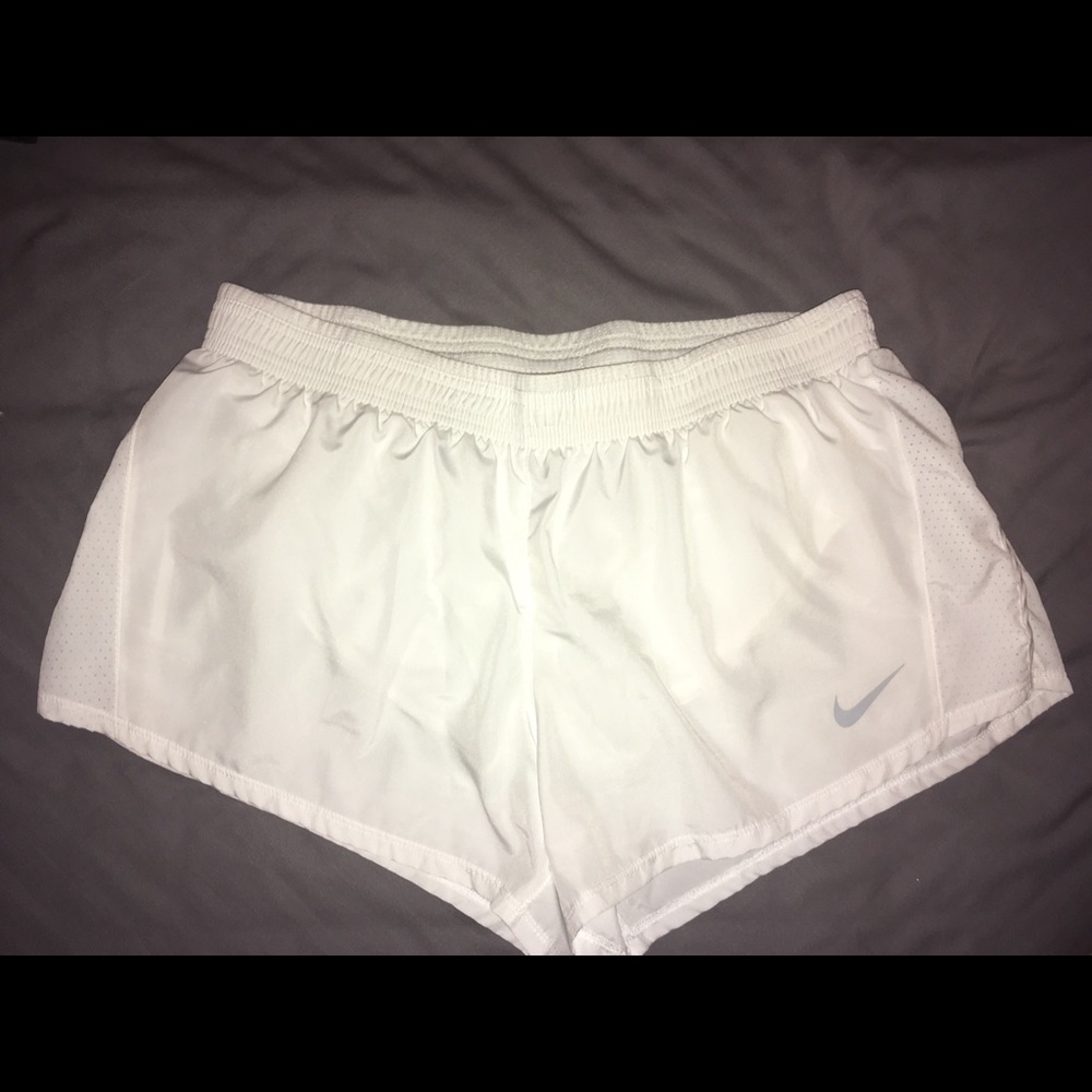 White nike shorts